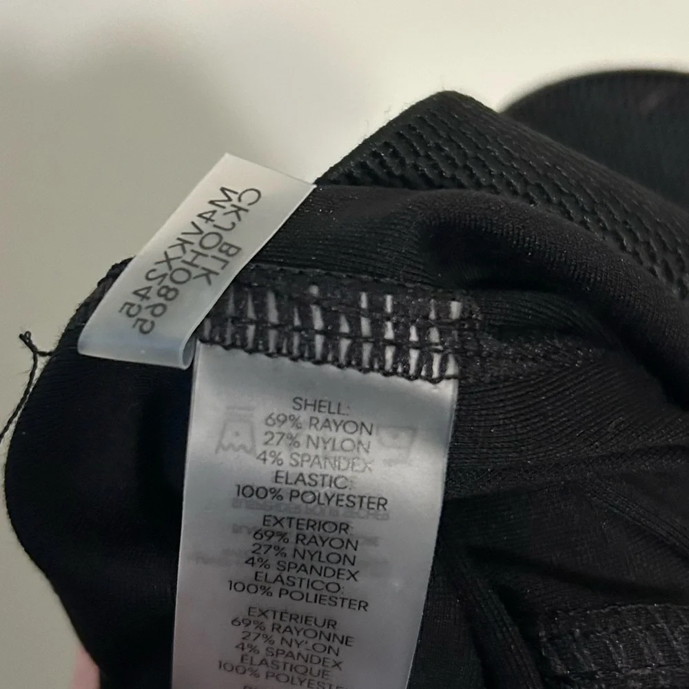 NWT Calvin Klein Modern Slim Leggings in Black